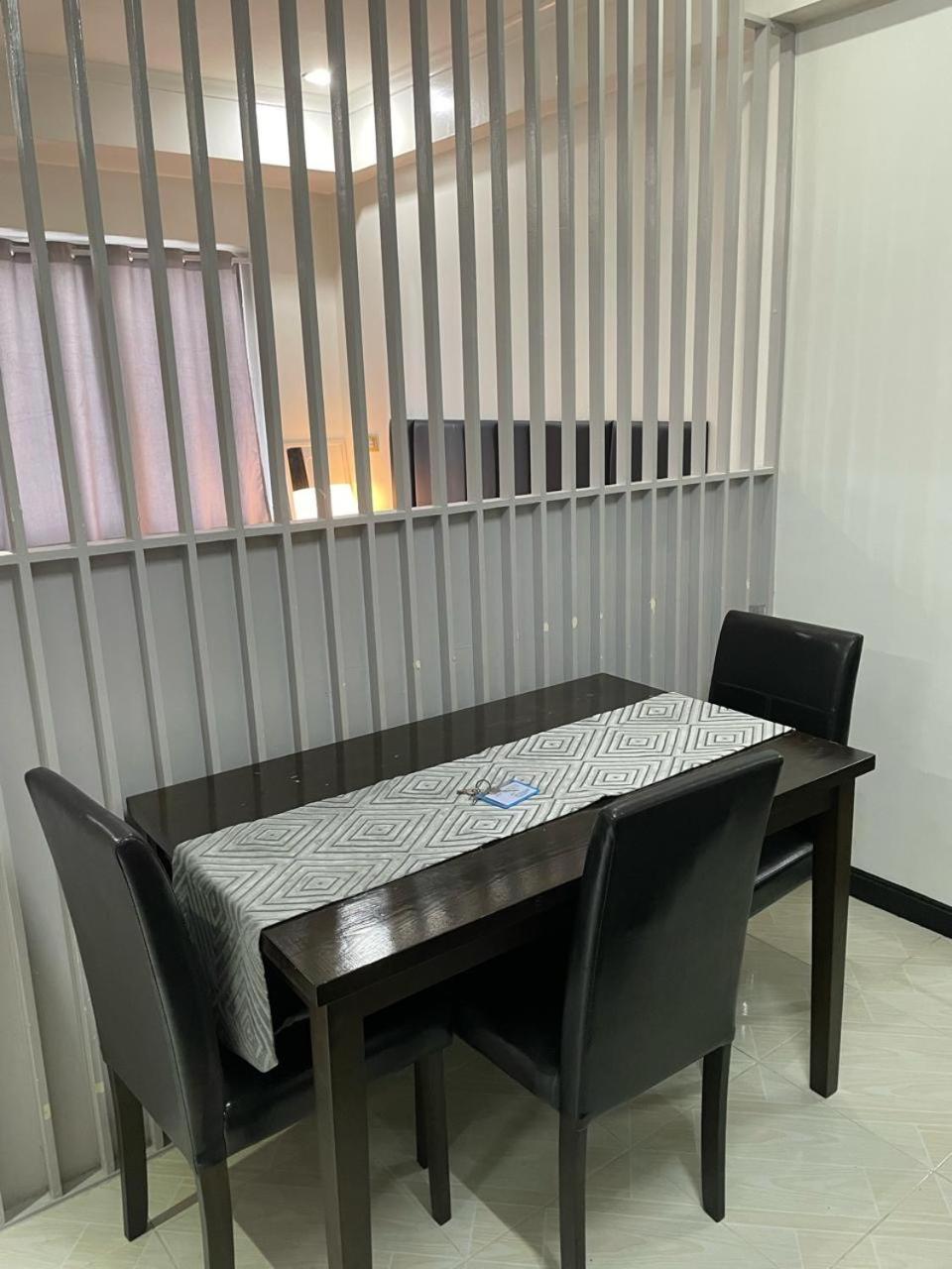 Cozy 2-Bedroom At South Of Market Soma Bgc Near Sm Aura, Market! Market! & Bonifacio High Street Taguig Luaran gambar
