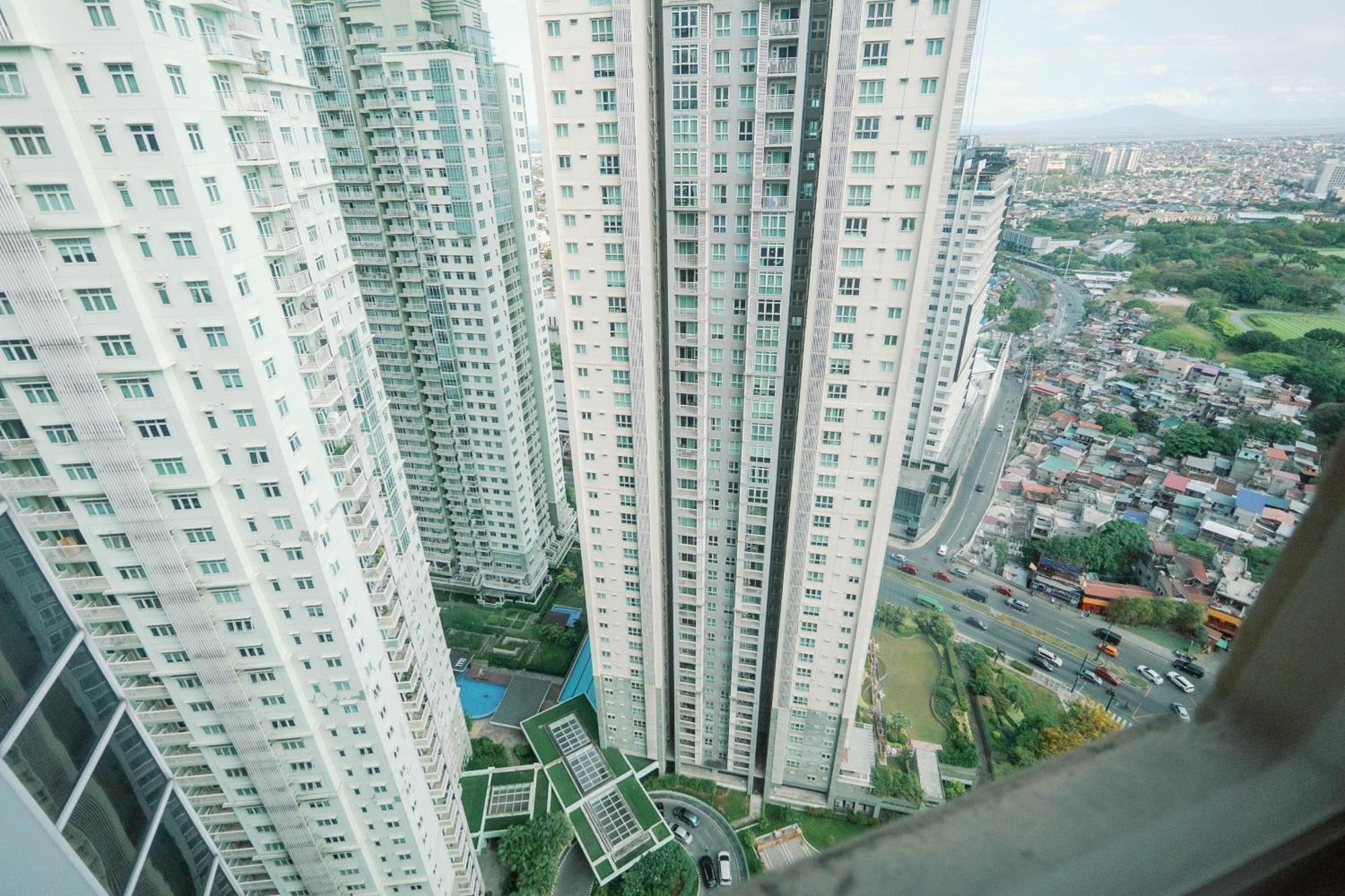 Cozy 2-Bedroom At South Of Market Soma Bgc Near Sm Aura, Market! Market! & Bonifacio High Street Taguig Luaran gambar