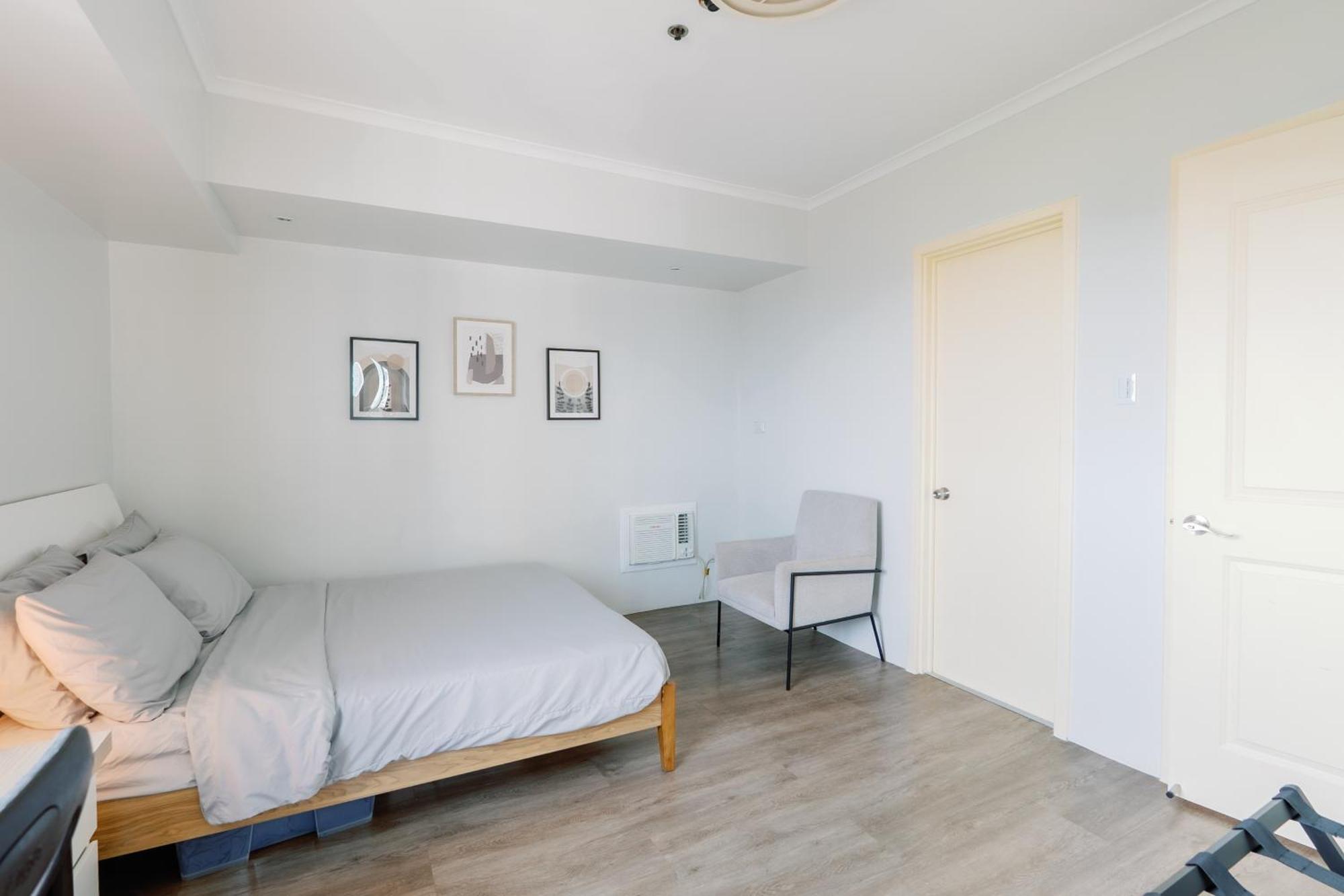 Cozy 2-Bedroom At South Of Market Soma Bgc Near Sm Aura, Market! Market! & Bonifacio High Street Taguig Luaran gambar